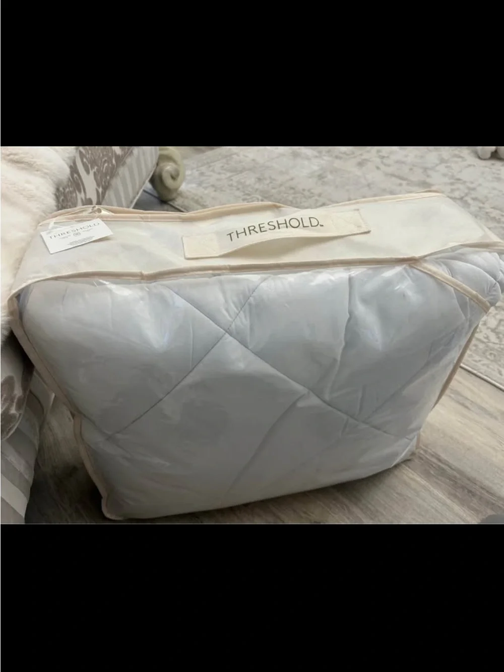 Cool Touch Down Alternative Duvet Insert - Threshold - Twin XL